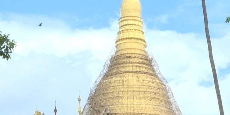 ရွှေတိဂုံ၌ လုံးတော်ပြည့်ရွှေသင်္ကန်းကပ်ရန် လှူဒါန်းနိုင်