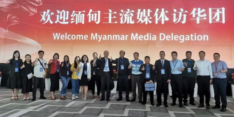 မြန်မာမီဒီယာအဖွဲ့ တရုတ်မြို့ကြီး ၃ မြို့ကို သွားရောက်လေ့လာ