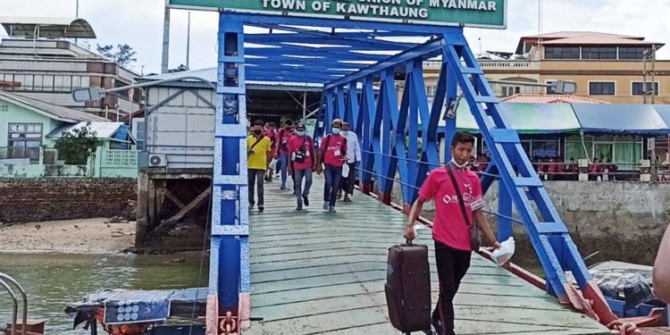 ကော့သောင်းဂိတ်မှ ပုံမှန်အတိုင်း ထွက်ခွာခွင့်ပြု