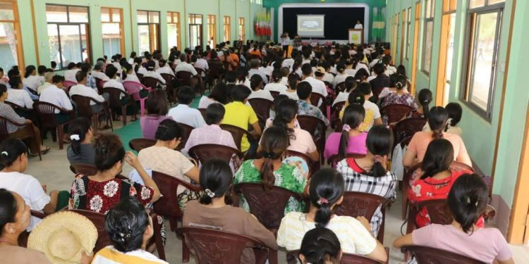 စာမေးပွဲပြန်ဖြေဆိုရမည့် ကျောင်းသားများကို ထောက်ပံ့မည်