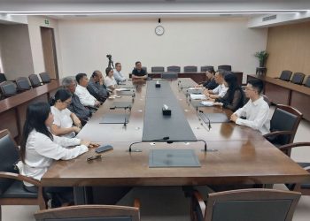 မြန်မာကိုယ်စားလှယ်အဖွဲ့ နန်ဂျင်း အထိမ်းအမှတ်ပြတိုက် သွားရောက်လေ့လာ