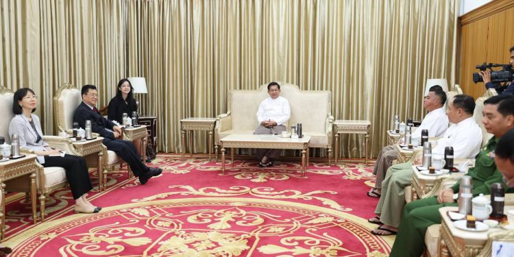 နိုင်ငံတကာ ရွေးကောက်ပွဲစောင့်ကြည့်အဖွဲ့များ ဖိတ်ခေါ်ရန် ဆွေးနွေး