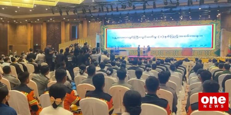 နေပြည်တော်၌ မန္တလေးငလျင်ကြီး(၁)နှစ်ပြည့်အခမ်းအနား ကျင်းပ‎